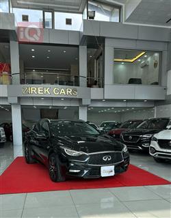 Infiniti Q30